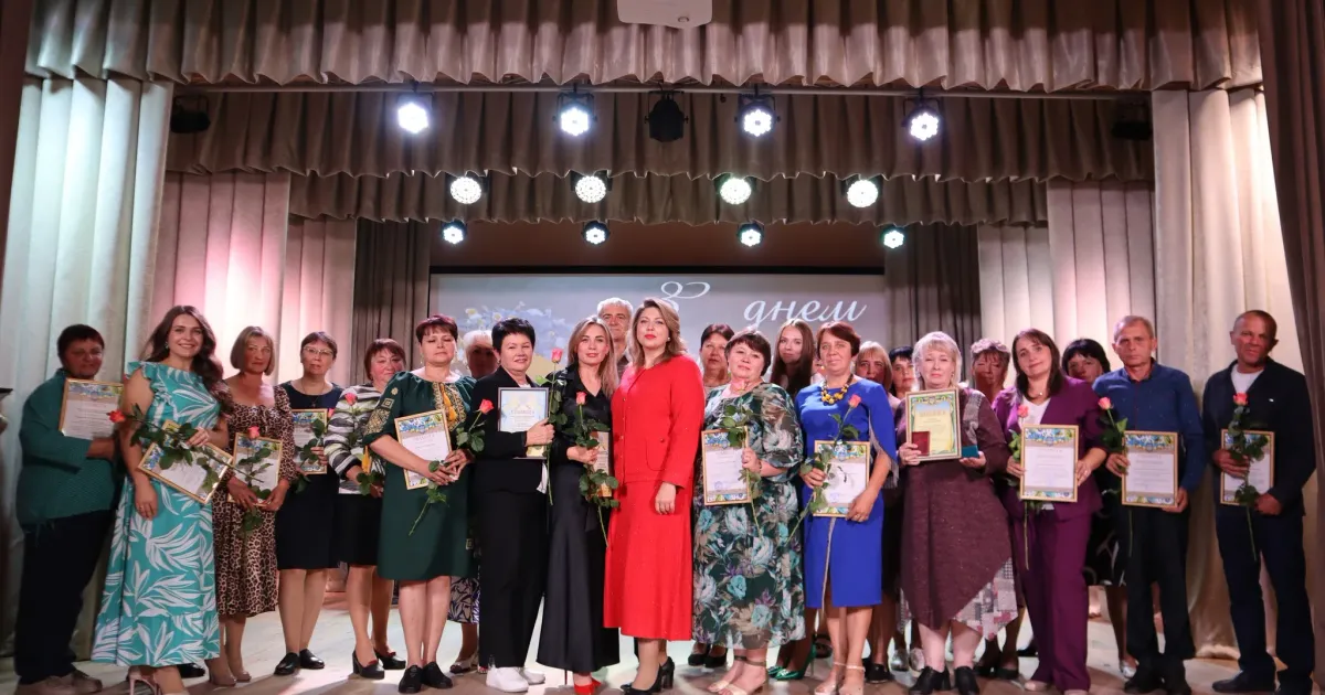 Фото: Кегичівська громада, фейсбук У Кегичівській громаді відбулися урочистості з нагоди Дня працівників освіти на порталі Gromada Group