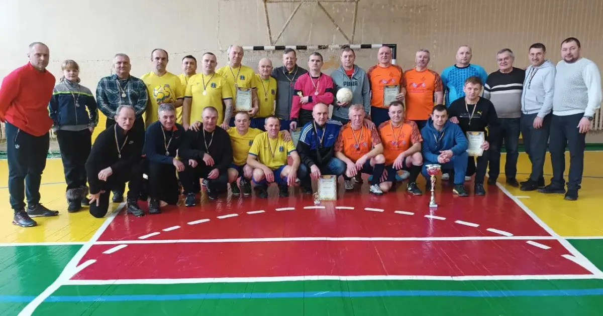 Головна світлина новини на сайті Gromada Group В Сахновщині відбувся турнір з мініфутболу серед ветеранів на порталі Gromada Group