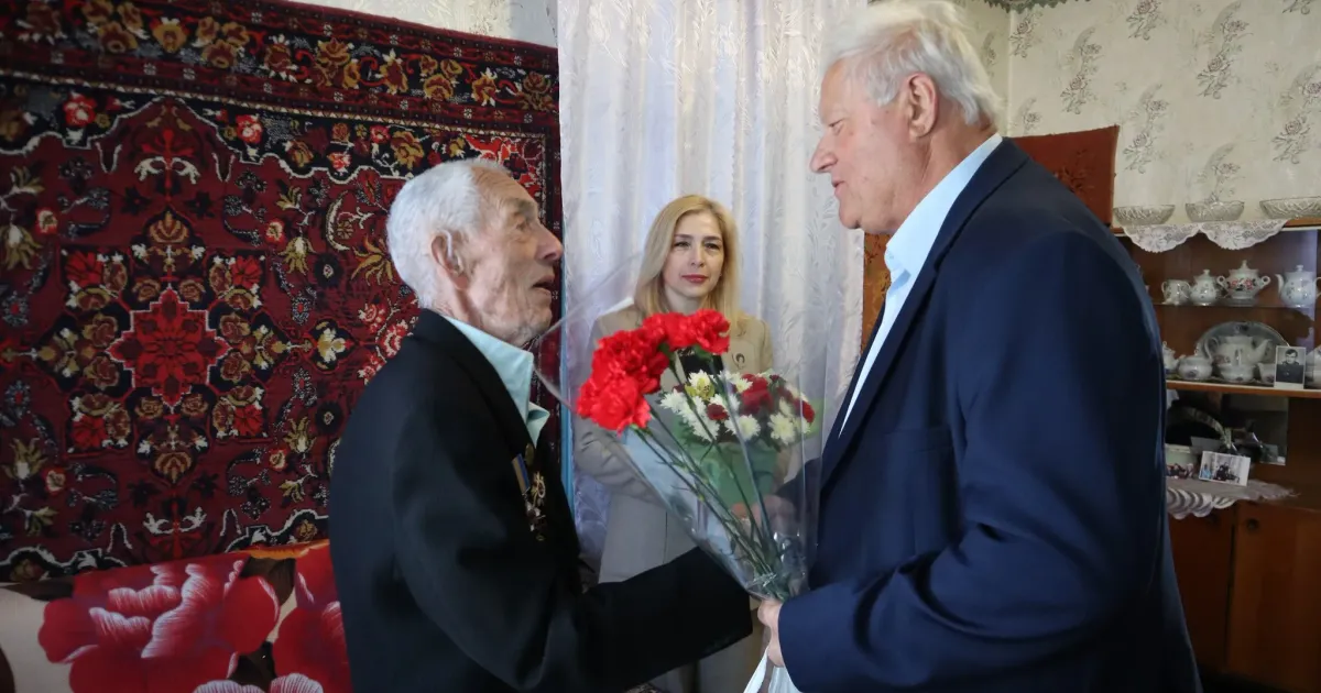 Фото: Кегичівська громада, фейсбук Привітали з Днем пам’яті та перемоги над нацизмом ветеранів Кегичівщини на порталі Gromada Group